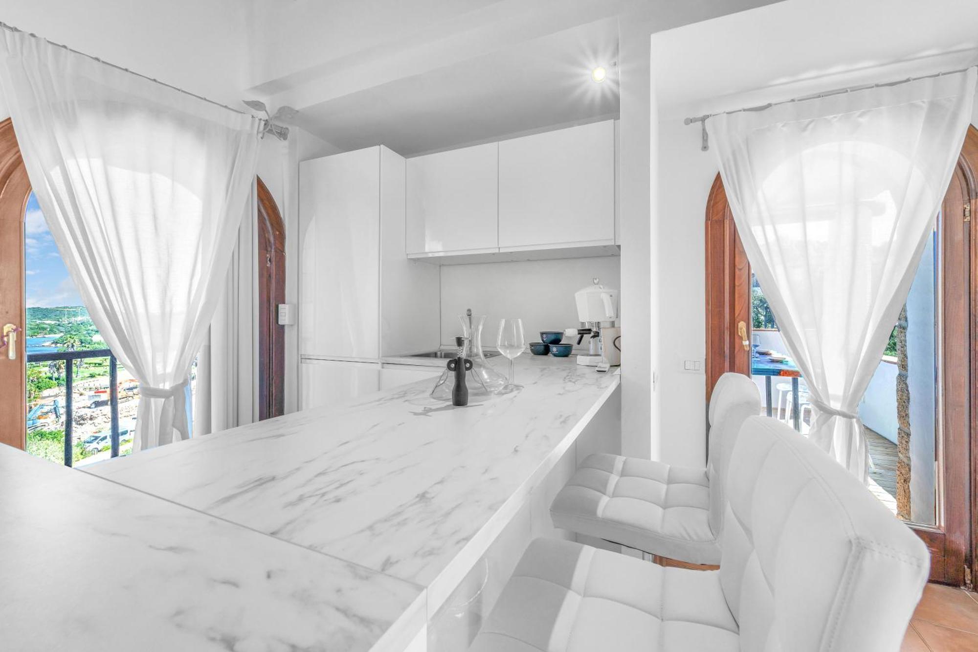 -Luxury- Torretta Con Piscina E Spiaggia A 300 Mt 리시아 디 바카 외부 사진